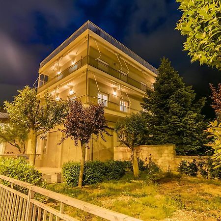 Luxury Apartment Vol 2 Close To The Lake Ioannina Luaran gambar